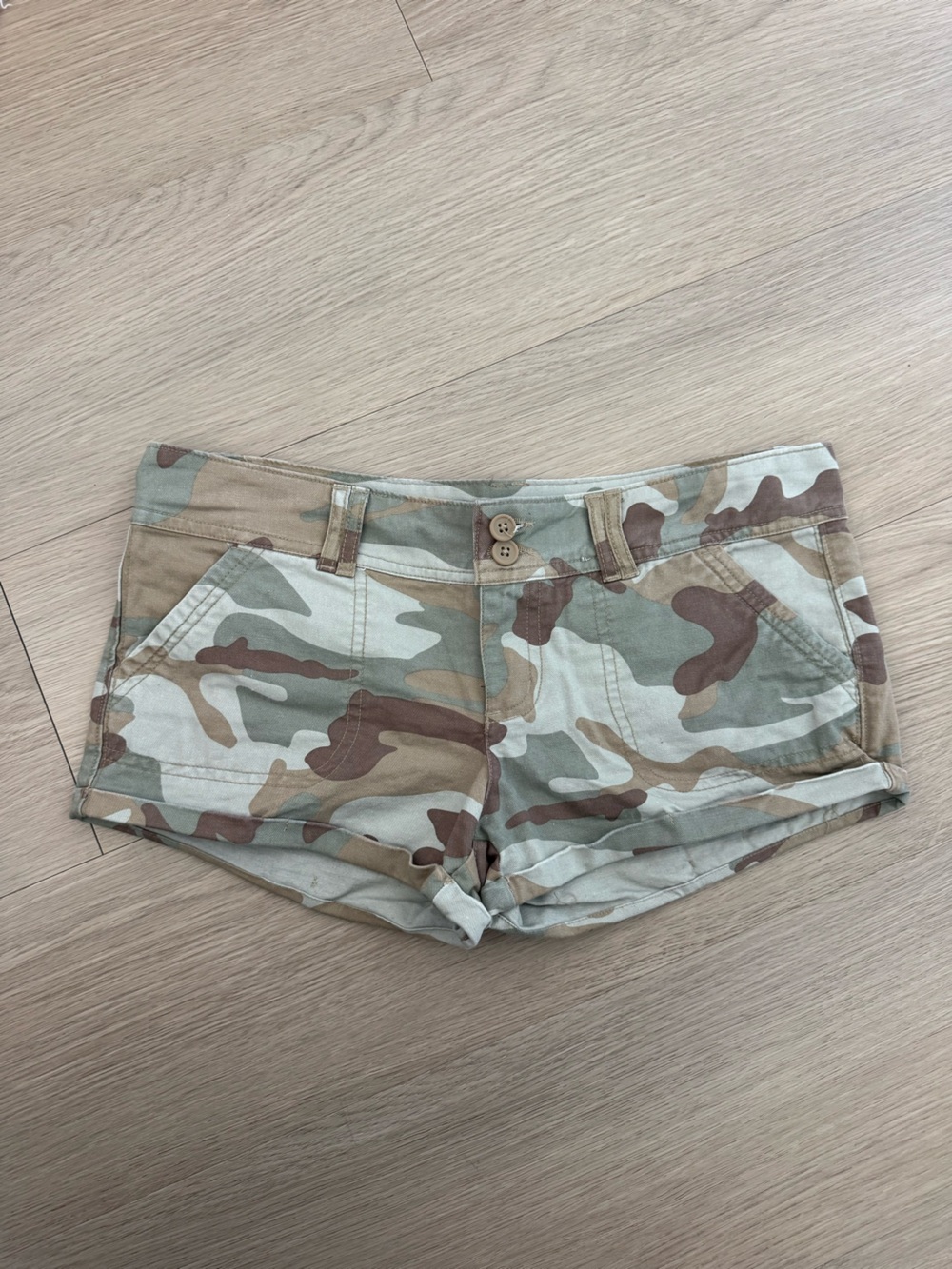 Brandy Melville Camo Low-Rise Shorts in Green and Tan